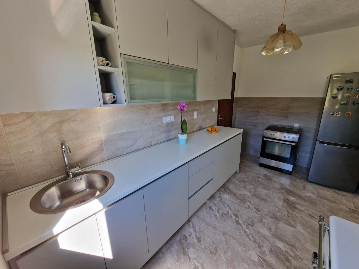 Apartment Dragovic Ulcinj Exterior foto